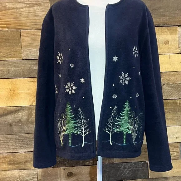 Croft & Barrow Fleece Navy Zip Up Jacket Christmas Theme Trees/Snowflakes Large - Picture 2 of 10